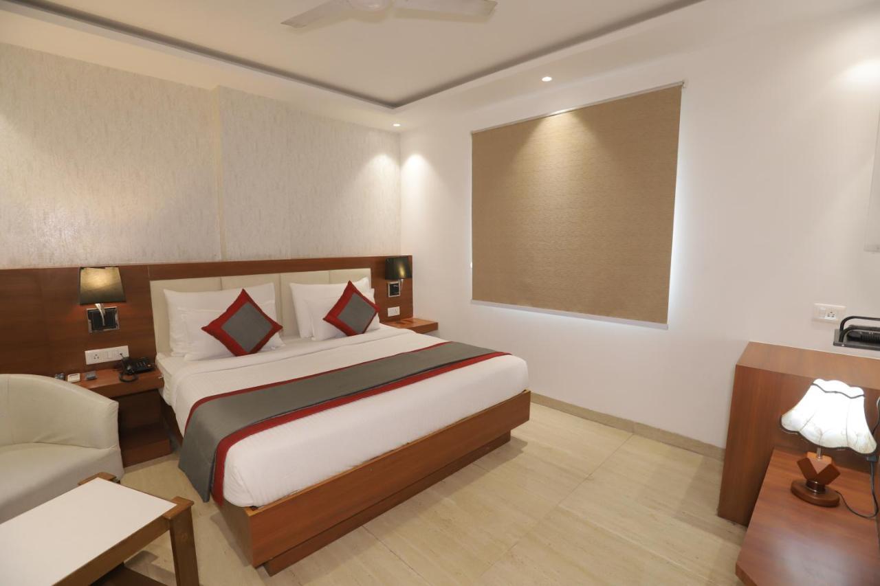 Nh Skye Suites 新德里 外观 照片
