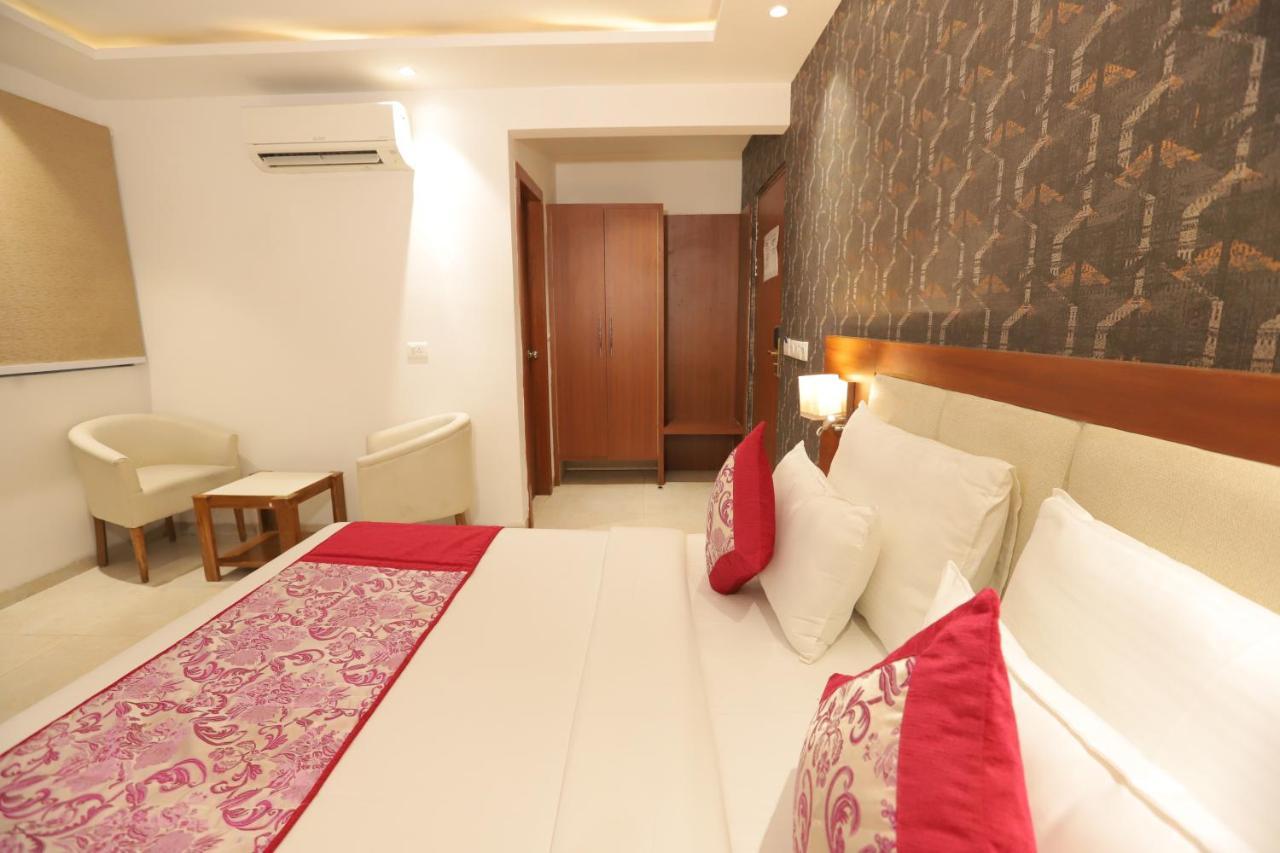 Nh Skye Suites 新德里 外观 照片