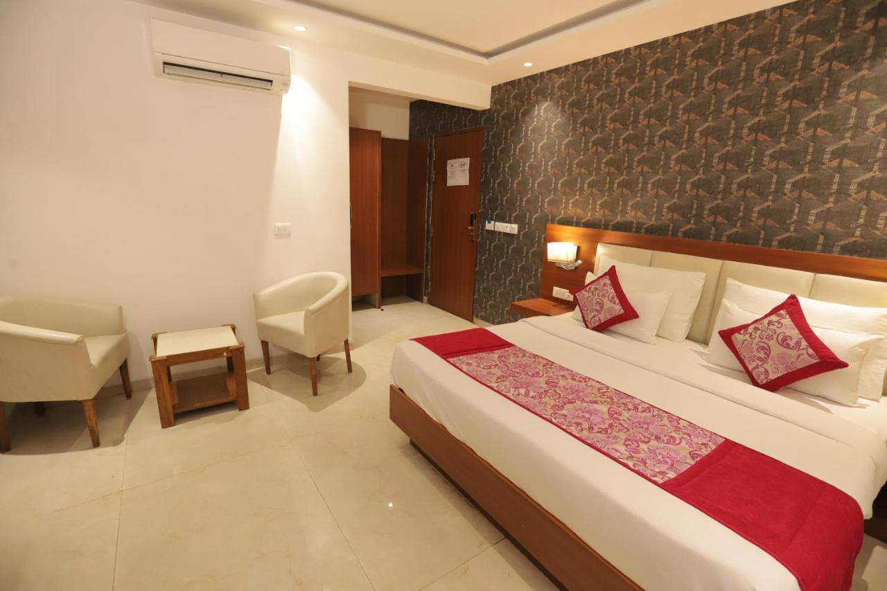 Nh Skye Suites 新德里 外观 照片